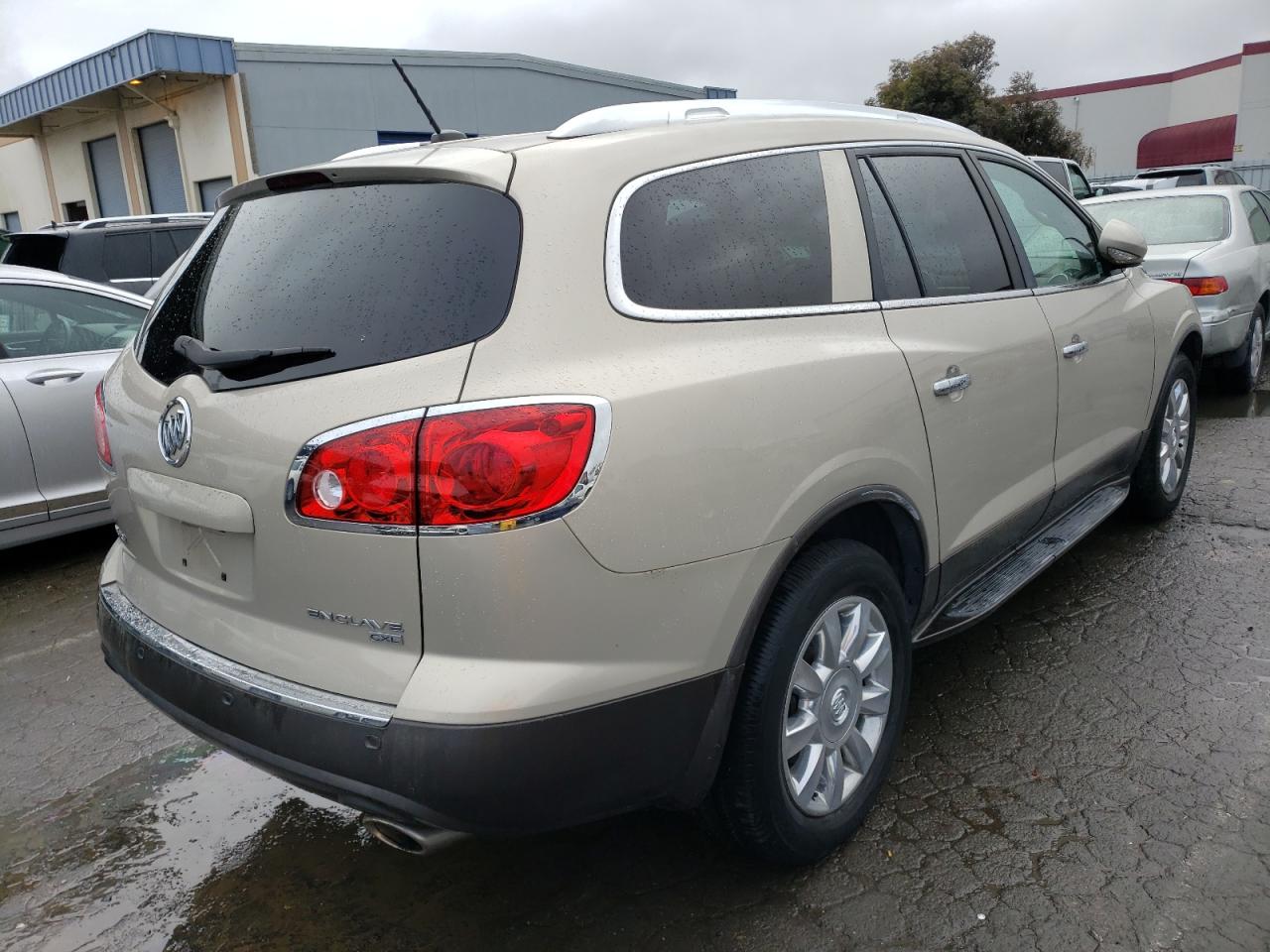 Photo 4 from auction – 2011 BUICK ENCLAVE CX with VIN 5GAKVBED7BJ279026