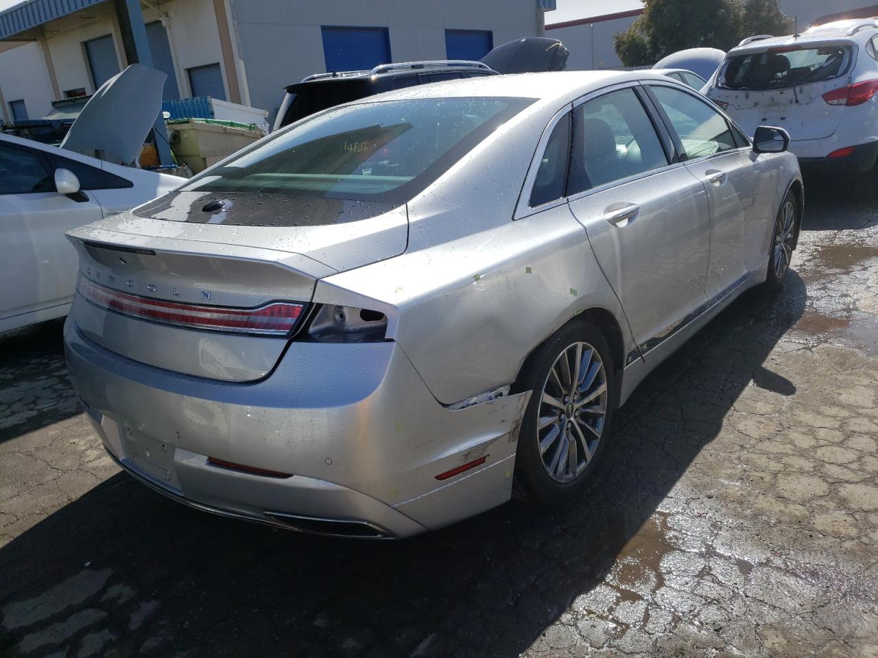 Photo 4 from auction – 2017 LINCOLN MKZ SELECT with VIN 3LN6L5D95HR614329