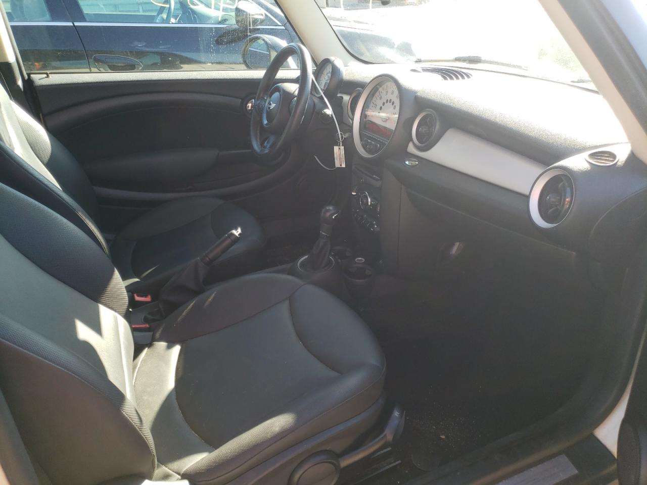 Photo 5 from auction – 2013 MINI COOPER with VIN WMWSU3C51DT544045