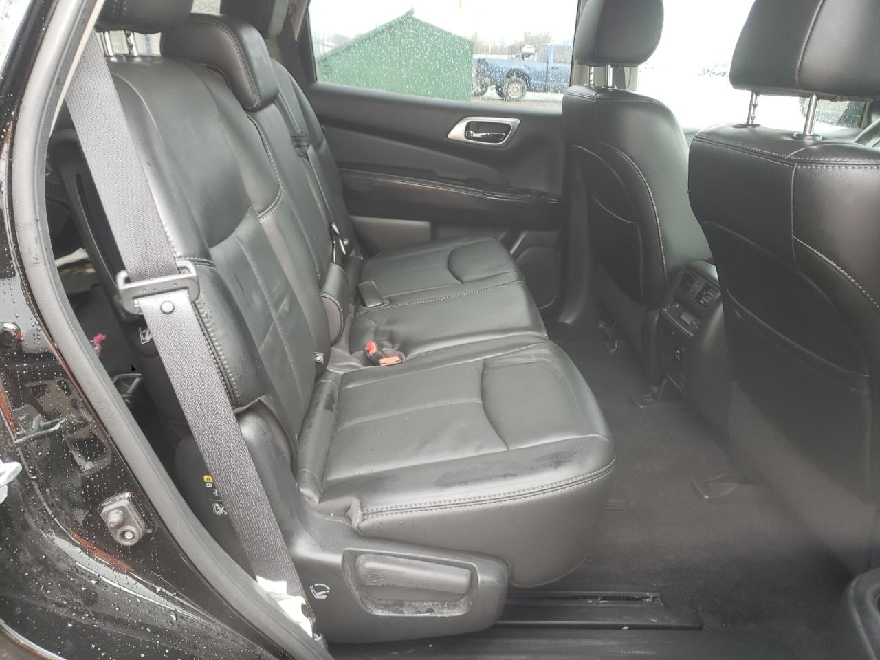Photo 6 from auction – 2017 NISSAN PATHFINDER with VIN 5N1DR2MMXHC625916
