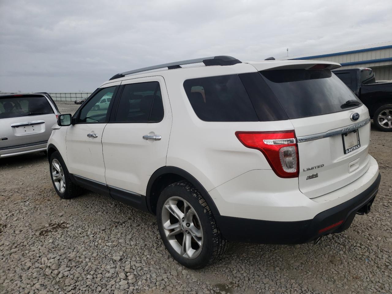 Photo 3 from auction – 2013 FORD EXPLORER L with VIN 1FM5K8F84DGA33149