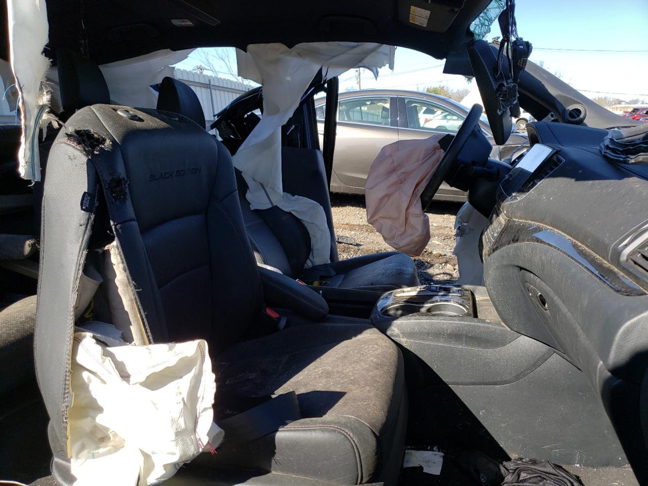 Photo 5 from auction – 2020 HONDA PILOT BLAC with VIN 5FNYF6H79LB043280