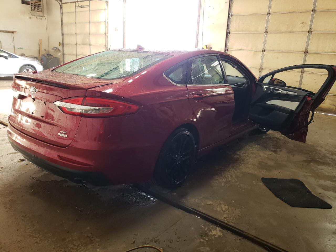 Photo 4 from auction – 2019 FORD FUSION SE with VIN 3FA6P0HD4KR147847