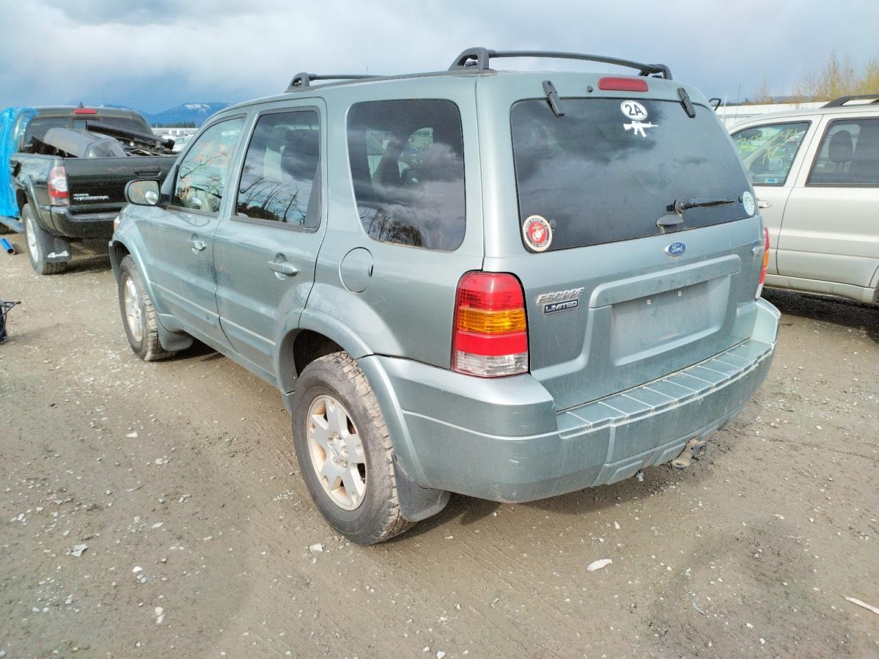 Photo 3 from auction – 2006 FORD ESCAPE LIM with VIN 1FMCU94156KA18074