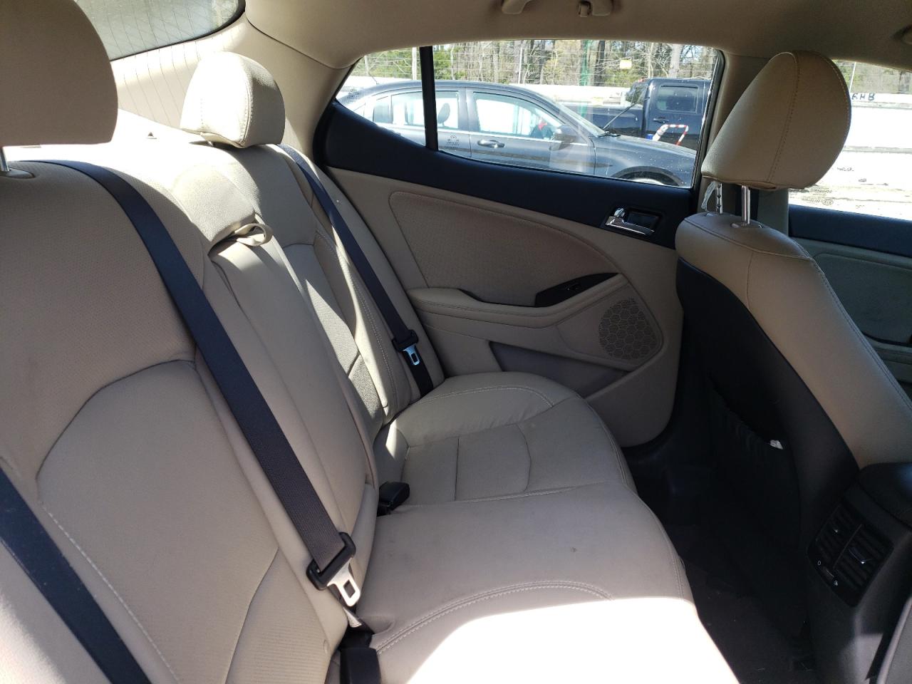 Photo 6 from auction – 2012 KIA OPTIMA EX with VIN 5XXGN4A75CG028771