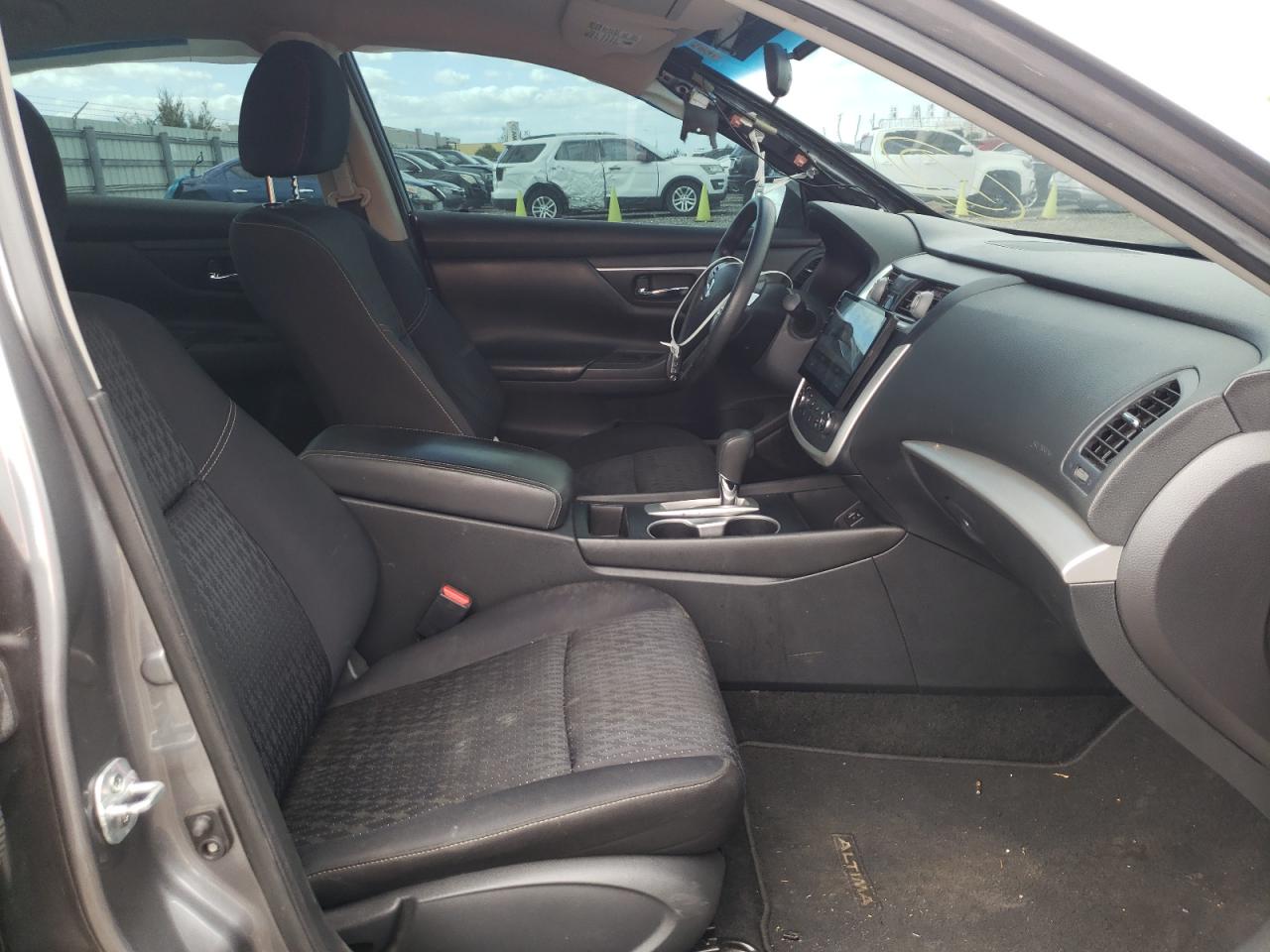 Photo 5 from auction – 2016 NISSAN ALTIMA with VIN 1N4AL3AP8GC255521