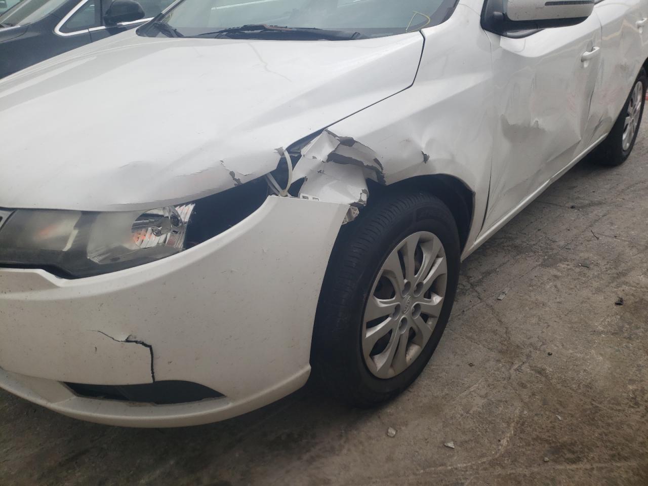 Photo 9 from auction – 2011 KIA FORTE EX with VIN KNAFU4A24B5416898