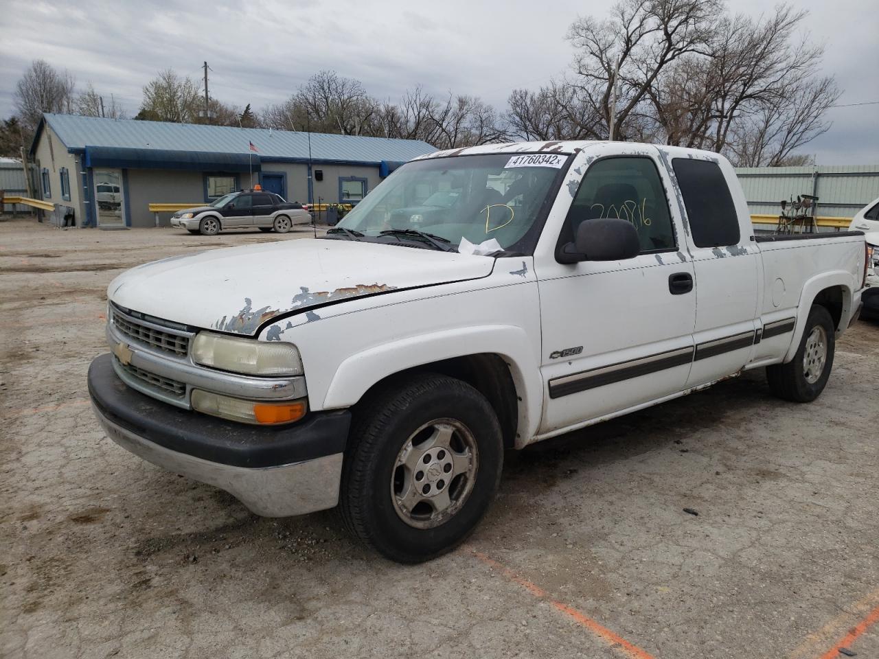 Photo 2 from auction – 2001 CHEVROLET SILVERADO with VIN 2GCEC19T411297750