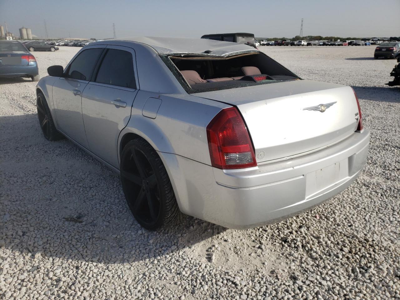 Photo 3 from auction – 2007 CHRYSLER 300 with VIN 2C3KA43R17H861494