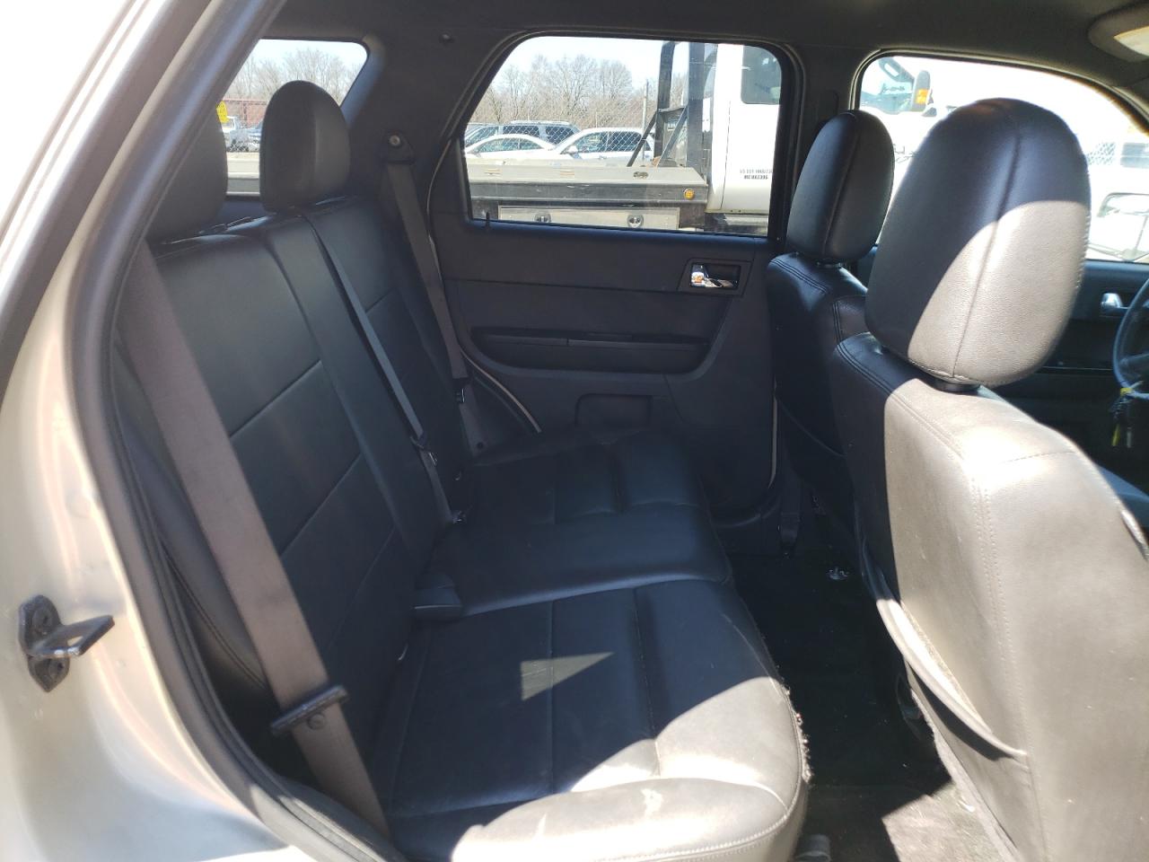 Photo 6 from auction – 2012 FORD ESCAPE LIM with VIN 1FMCU0EG4CKB95421
