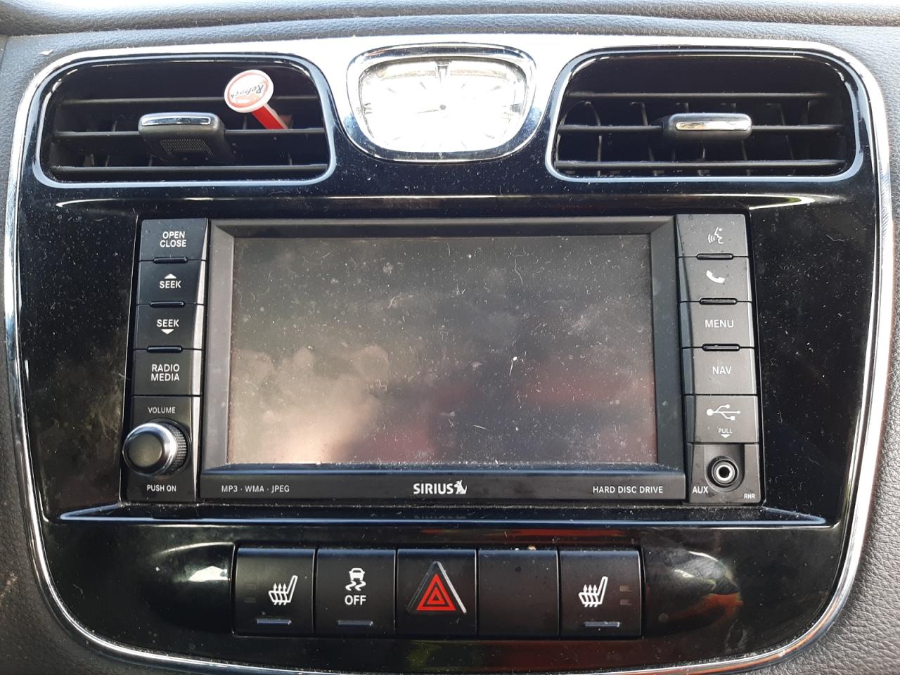 Photo 9 from auction – 2012 CHRYSLER 200 LIMITE with VIN 1C3CCBCG6CN245356