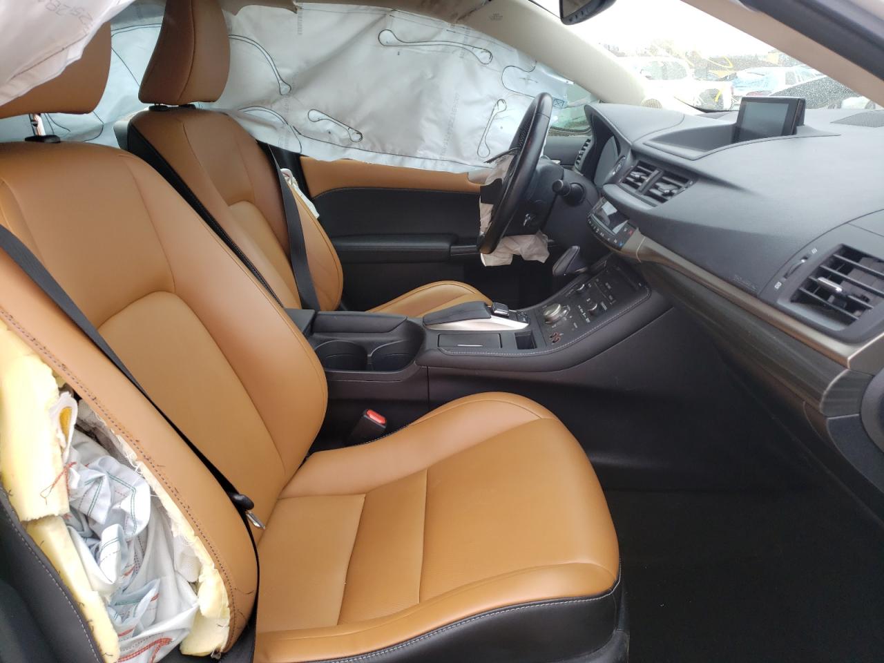 Photo 5 from auction – 2016 LEXUS CT 200 with VIN JTHKD5BH0G2266600