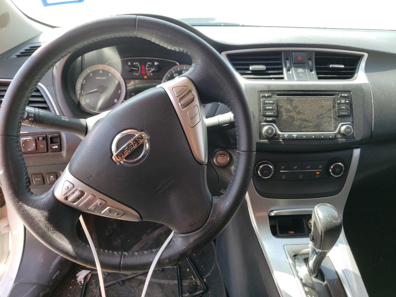 Photo 9 from auction – 2015 NISSAN SENTRA S with VIN 3N1AB7AP1FY307925