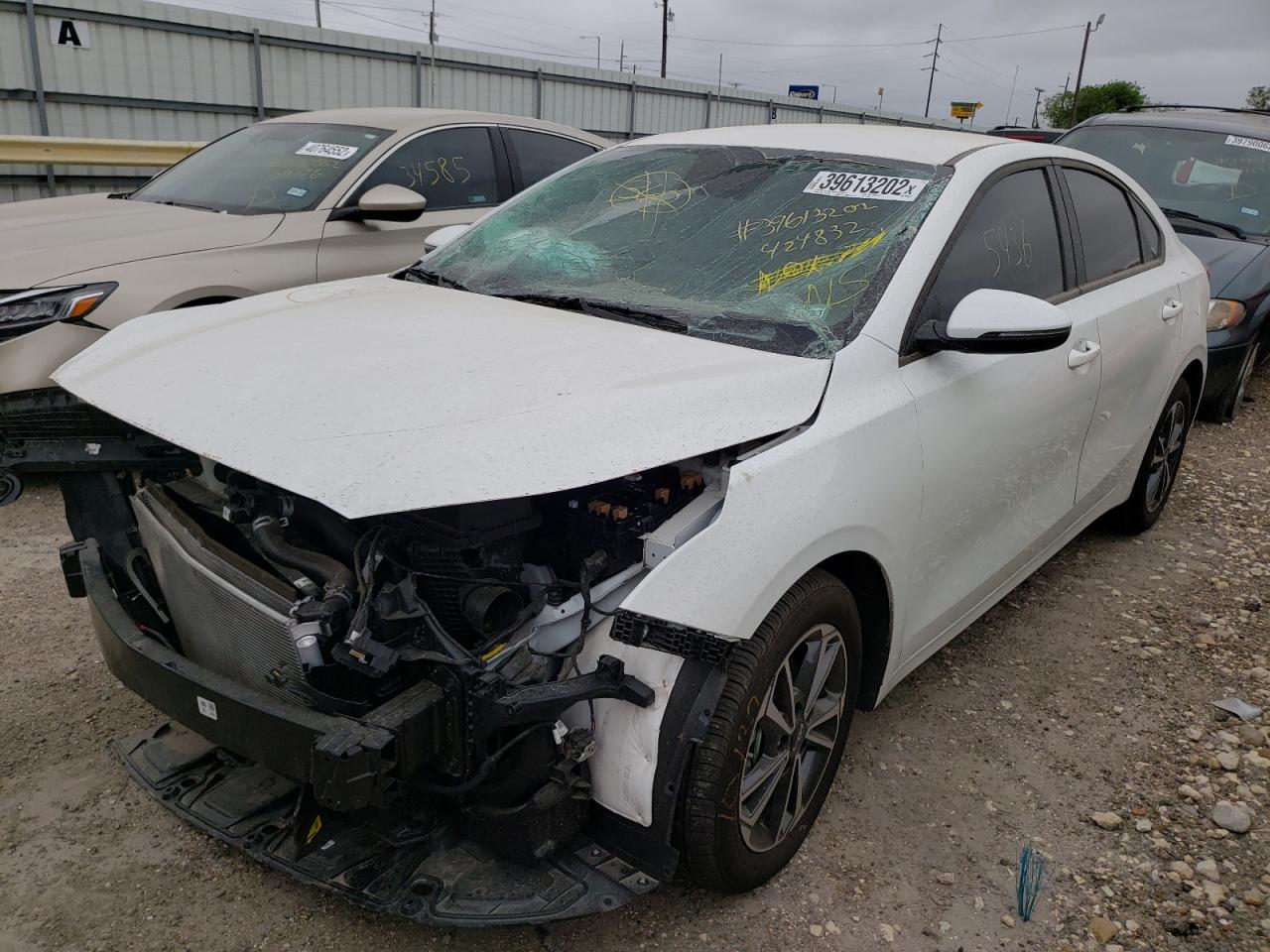 Photo 2 from auction – 2022 KIA FORTE FE with VIN 3KPF24ADXNE424832