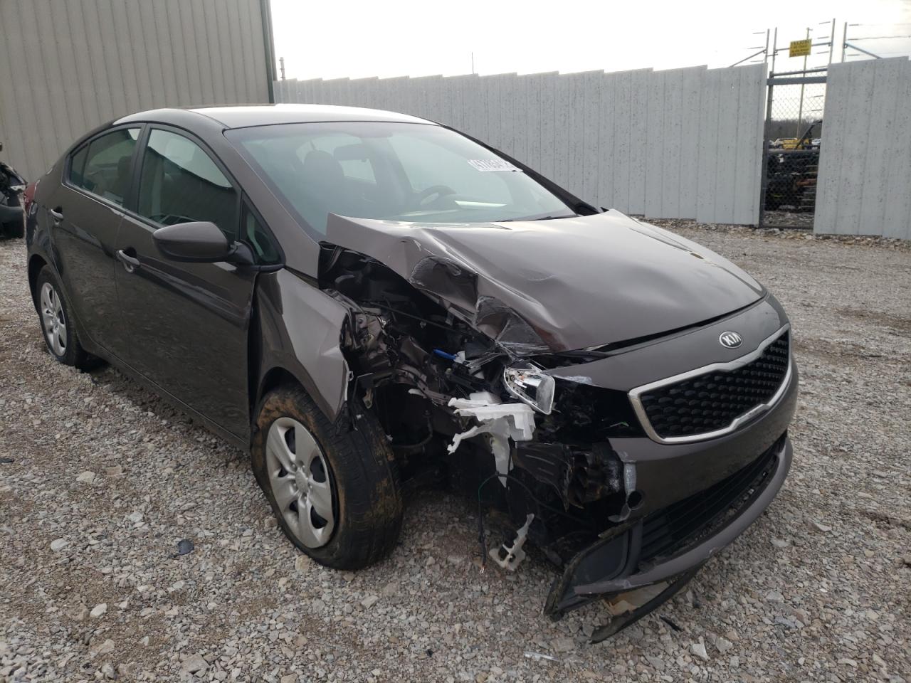 KIA FORTE LX 2017 with VIN 3KPFK4A76HE050170 - Photo from auction