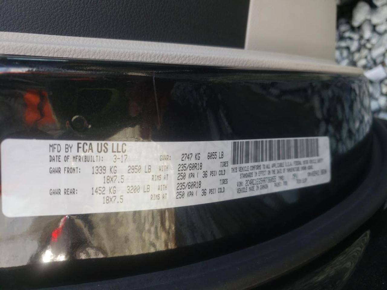 Photo 10 from auction – 2017 CHRYSLER PACIFICA T with VIN 2C4RC1EG5HR736055