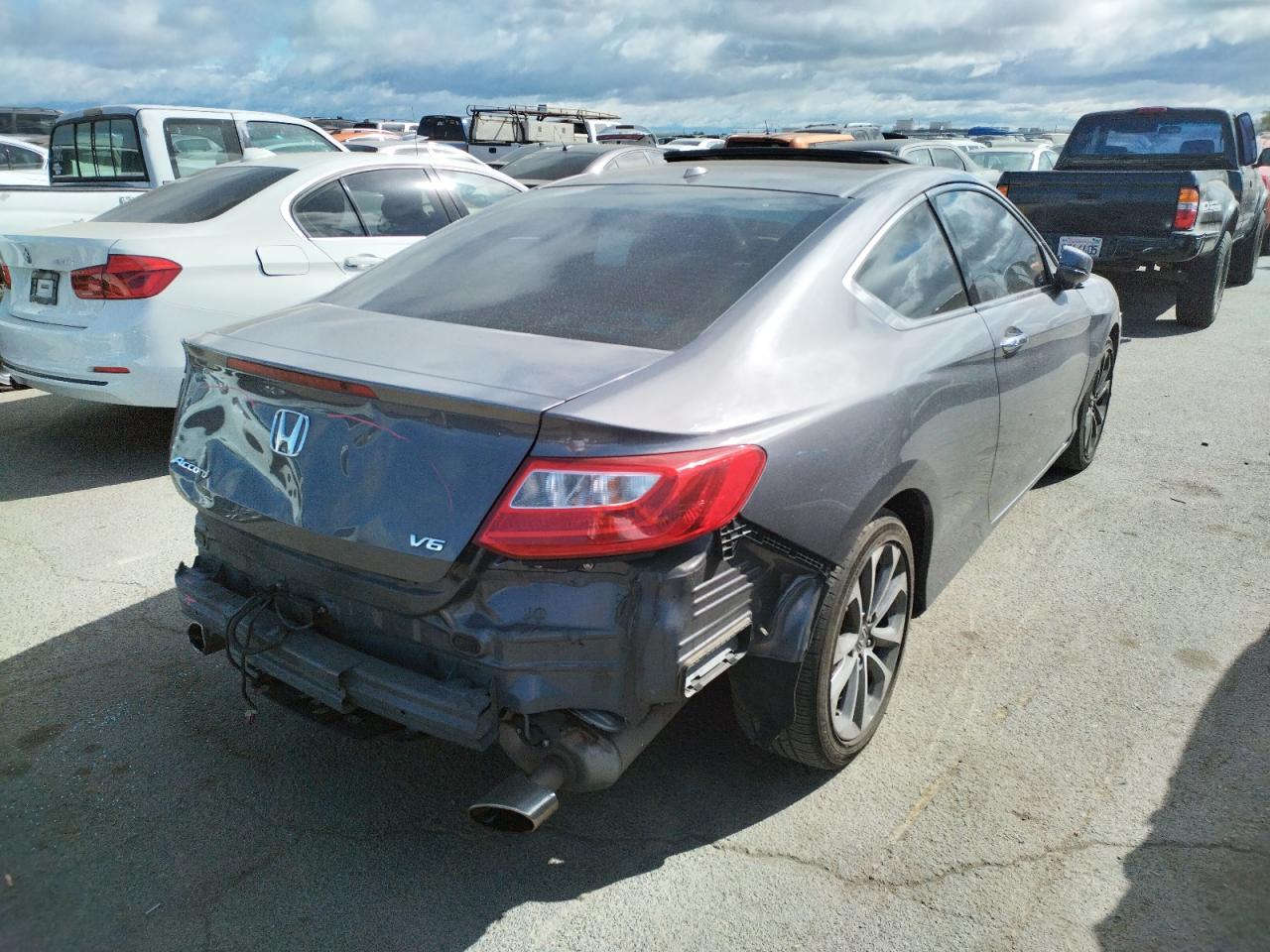 Photo 4 from auction – 2015 HONDA ACCORD EXL with VIN 1HGCT2B85FA005069