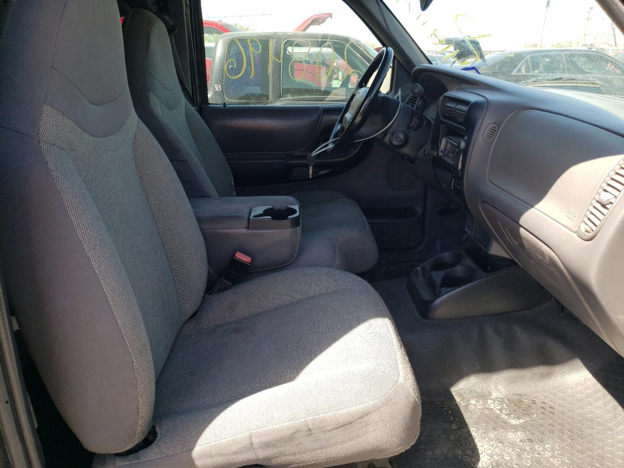 Photo 5 from auction – 2002 FORD RANGER with VIN 1FTYR44U52PA20333