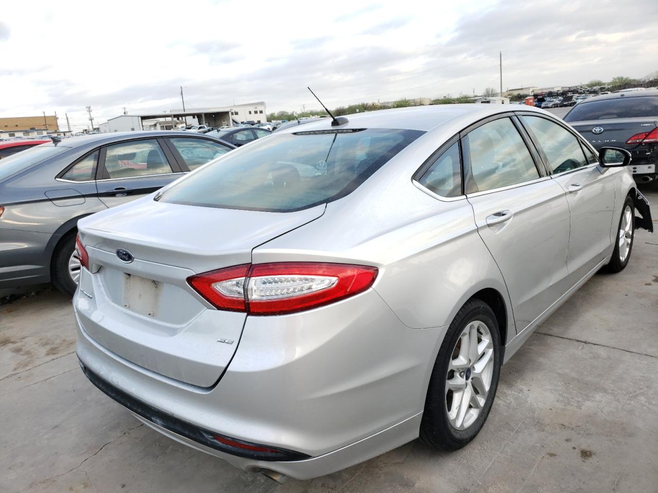 Photo 4 from auction – 2016 FORD FUSION SE with VIN 3FA6P0H79GR367101