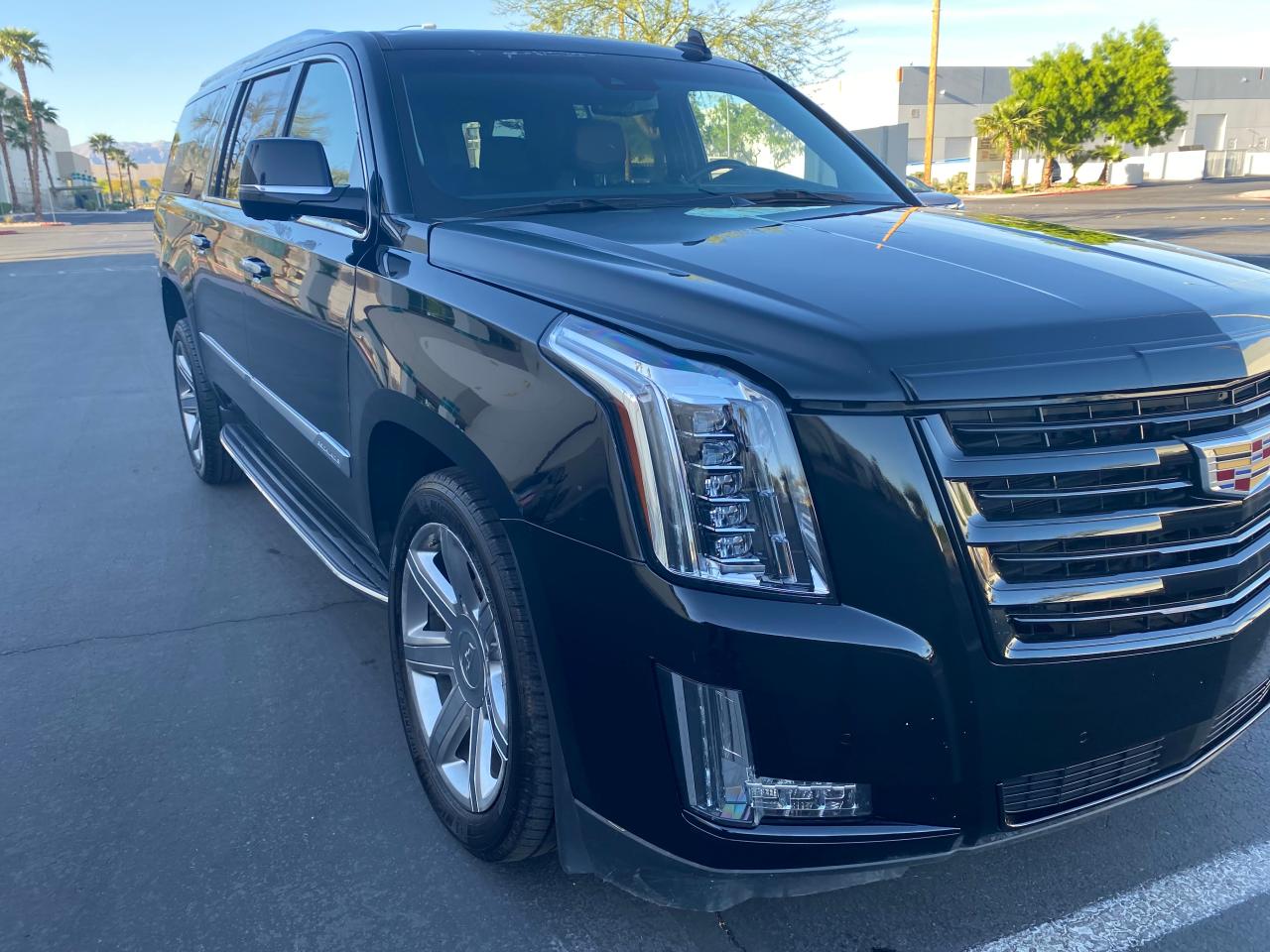 CADILLAC ESCALADE E 2019 with VIN 1GYS3HKJ9KR149441 - Photo from auction