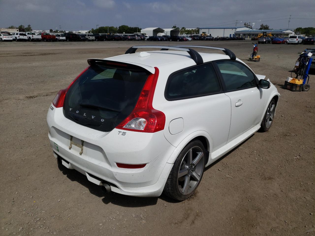 Photo 4 from auction – 2013 VOLVO C30 T5 with VIN YV1672MK2D2303816