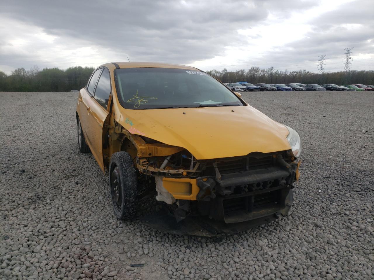 FORD FOCUS SE 2012 with VIN 1FAHP3F22CL443963 - Photo from auction