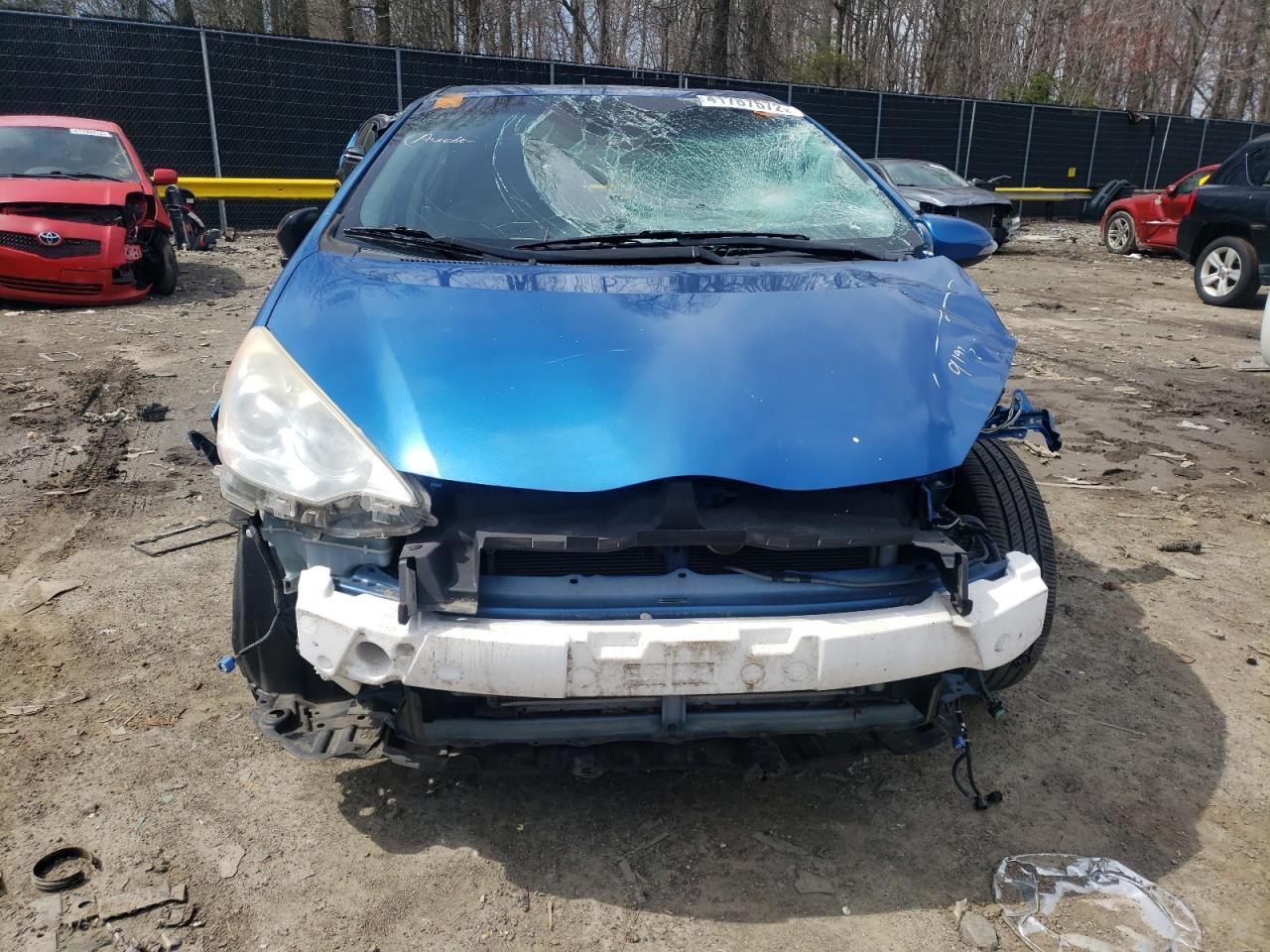 Photo 9 from auction – 2013 TOYOTA PRIUS C with VIN JTDKDTB32D1054017