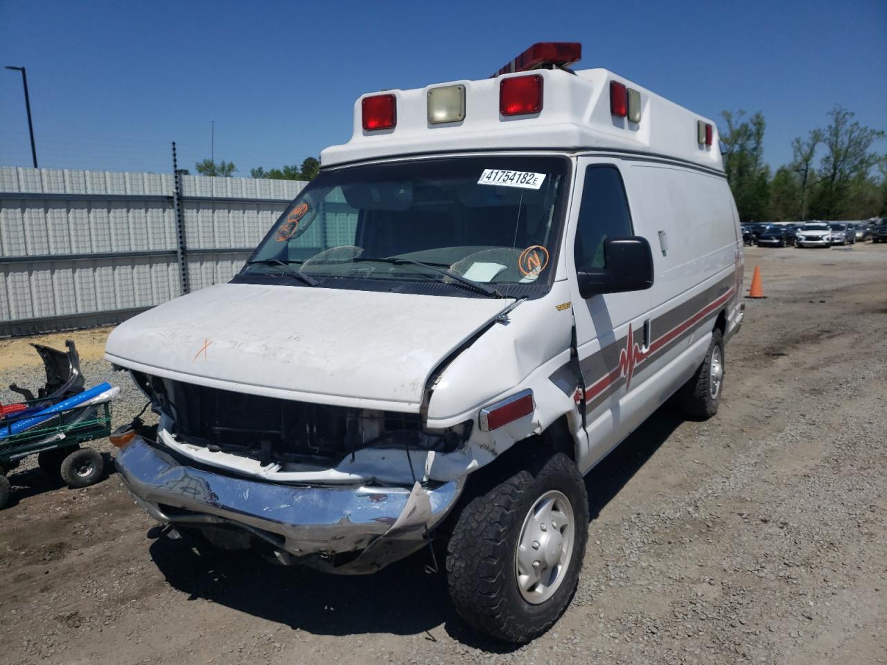 Photo 2 from auction – 2003 FORD E350 with VIN 1FDSS34F43HB36846