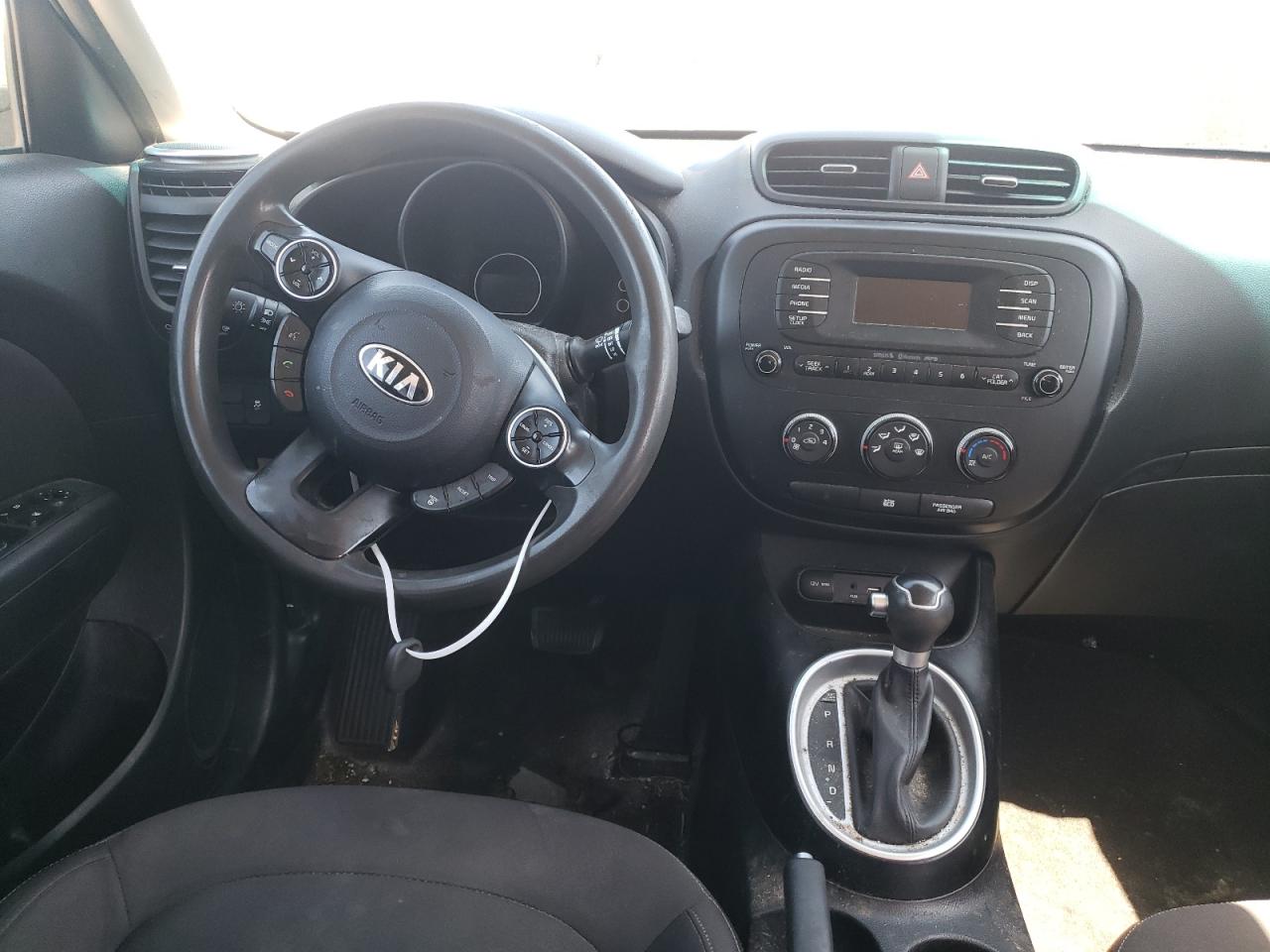 Photo 9 from auction – 2015 KIA SOUL with VIN KNDJN2A25F7779946