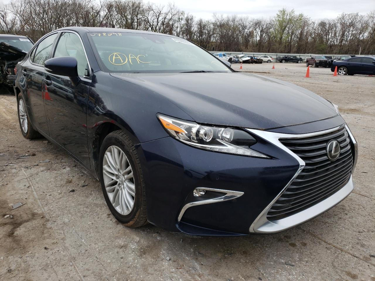 LEXUS ES 350 2017 with VIN 58ABK1GG4HU078298 - Photo from auction