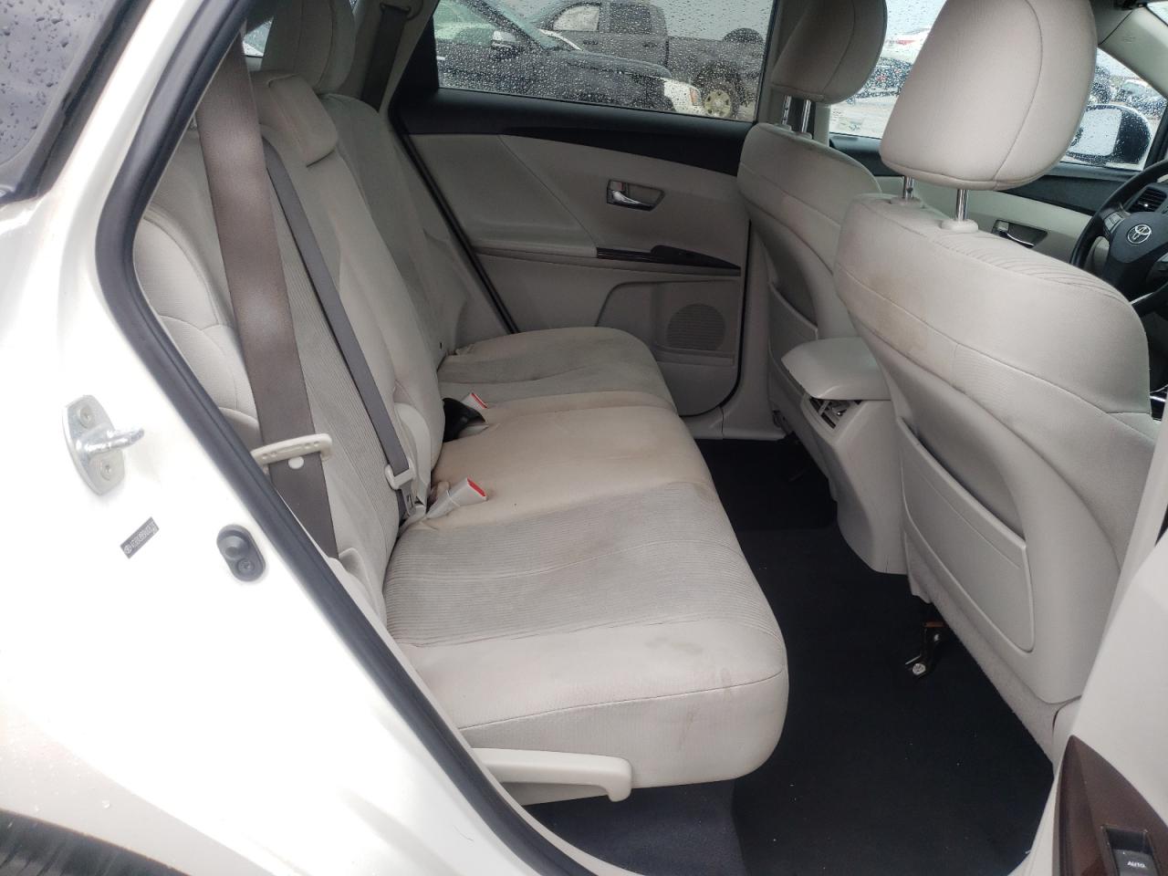 Photo 6 from auction – 2010 TOYOTA VENZA with VIN 4T3ZA3BB9AU035332