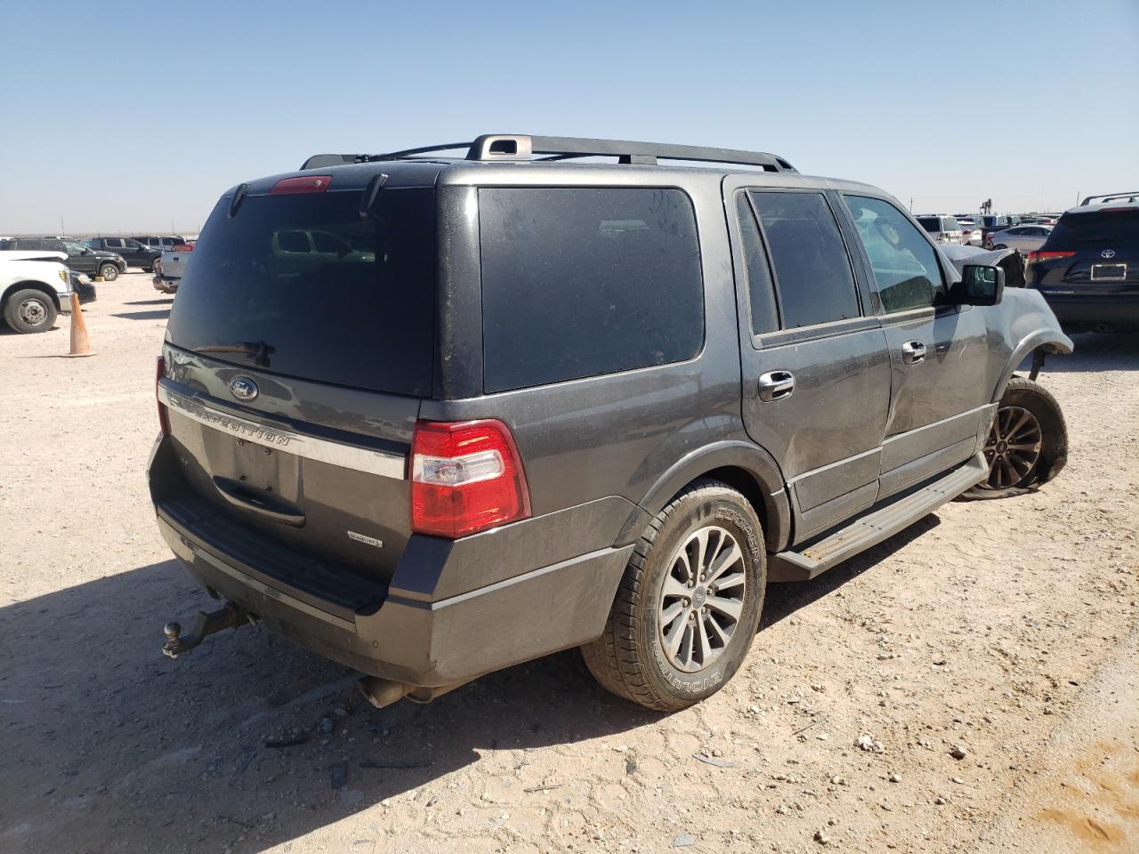 Photo 4 from auction – 2015 FORD EXPEDITION with VIN 1FMJU1HTXFEF40721
