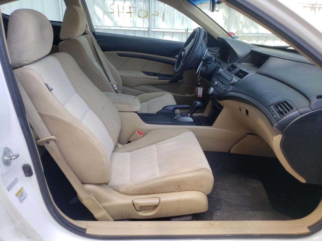 Photo 5 from auction – 2010 HONDA ACCORD LX with VIN 1HGCS1B34AA020740