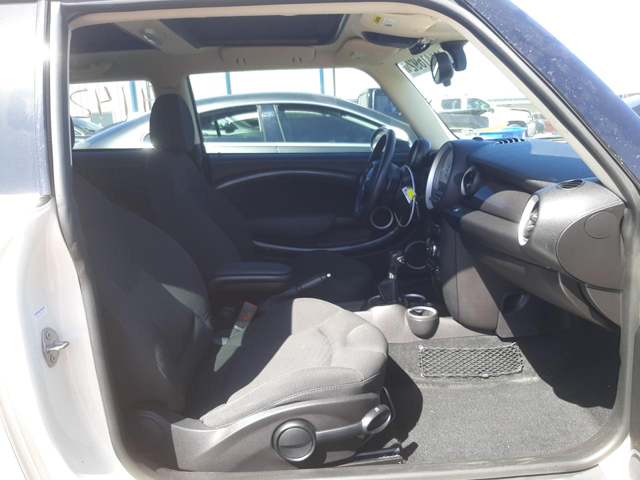 Photo 5 from auction – 2012 MINI COOPER S with VIN WMWSV3C52CTY19868