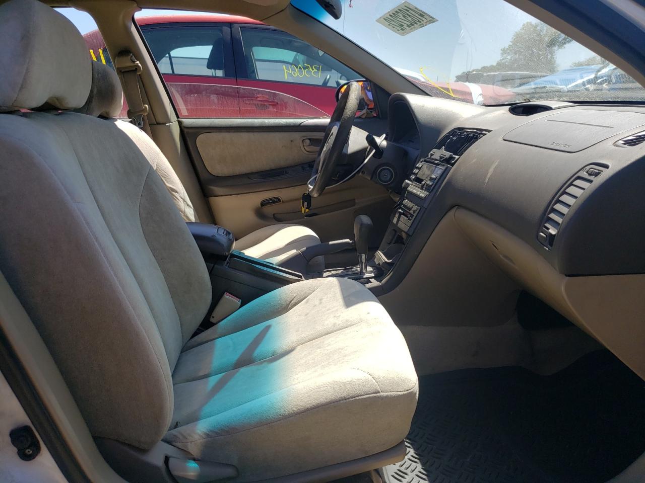 Photo 5 from auction – 2000 NISSAN MAXIMA GLE with VIN JN1CA31DXYT757675