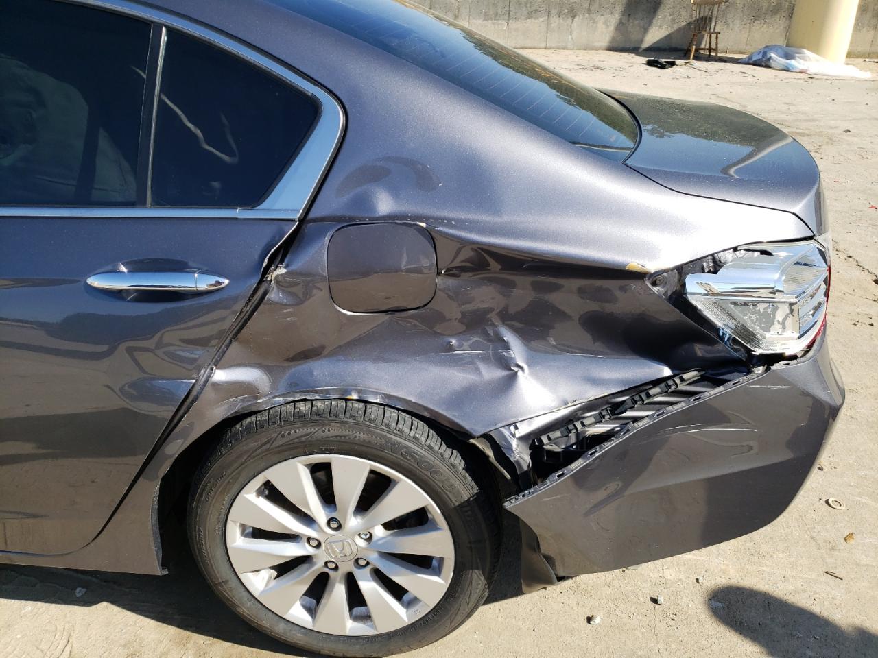 Photo 9 from auction – 2014 HONDA ACCORD EXL with VIN 1HGCR2F82EA221825