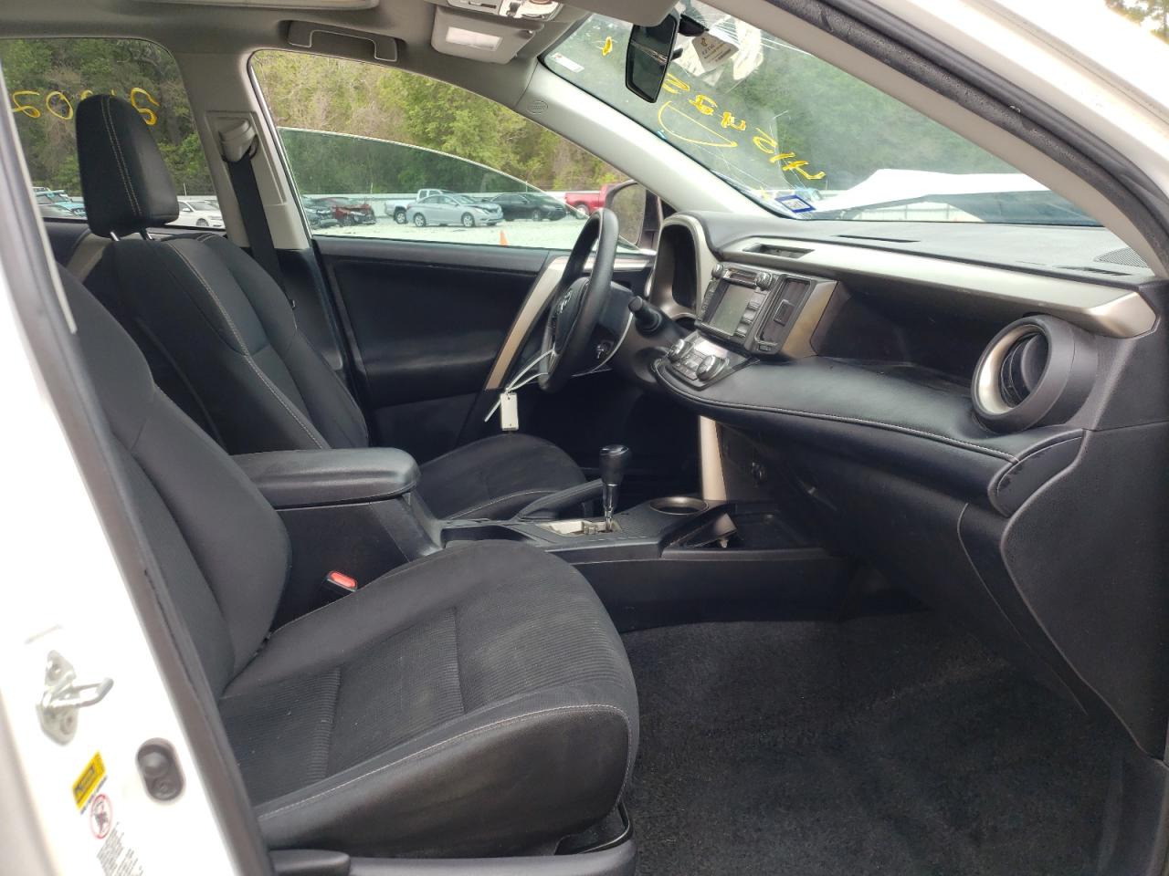 Photo 5 from auction – 2013 TOYOTA RAV4 XLE with VIN 2T3WFREV8DW026476