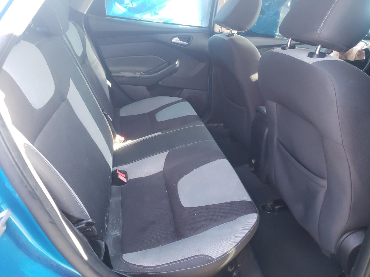 Photo 6 from auction – 2014 FORD FOCUS SE with VIN 1FADP3F20EL387653