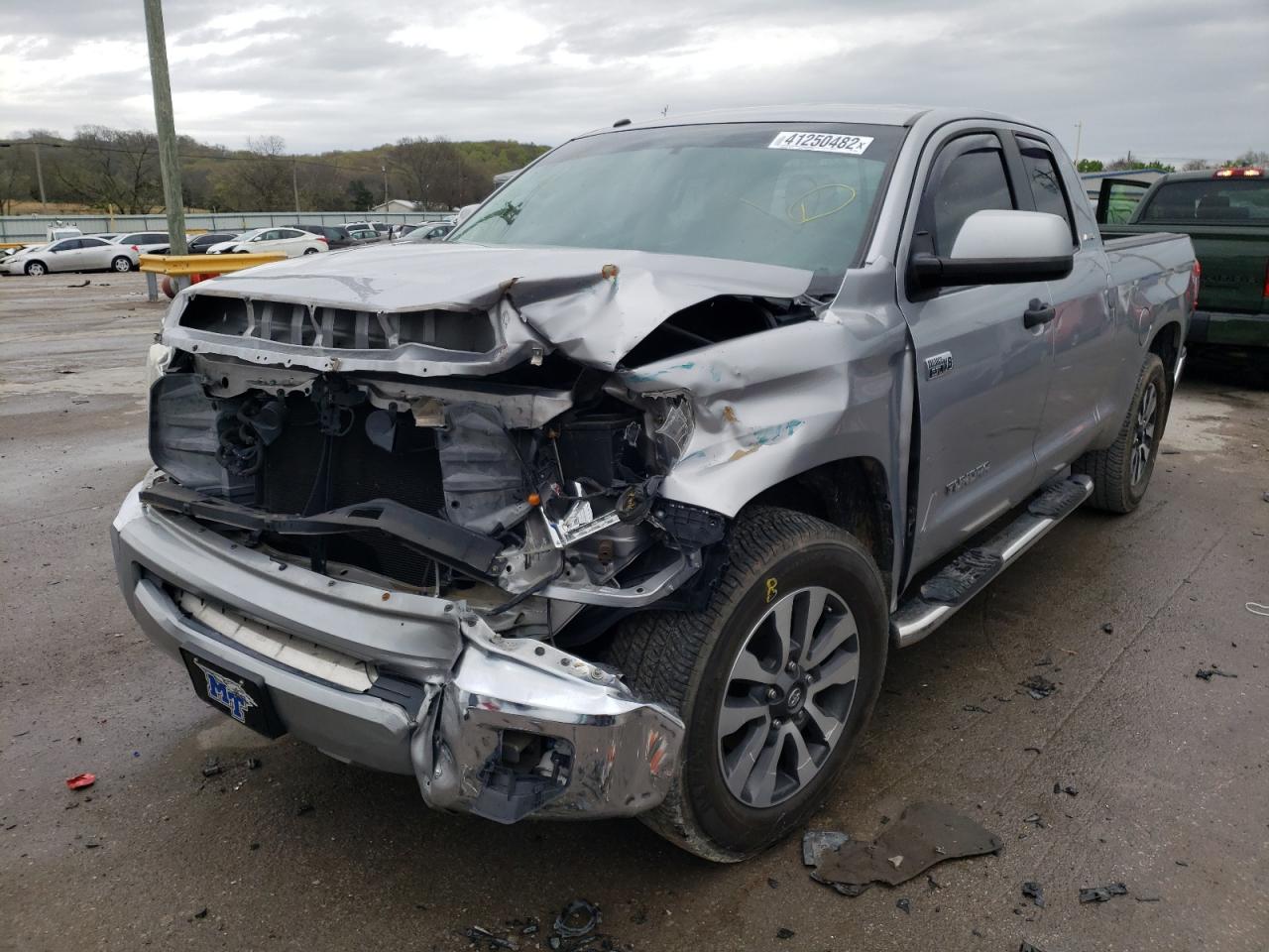 Photo 2 from auction – 2015 TOYOTA TUNDRA DOU with VIN 5TFRY5F12FX184550