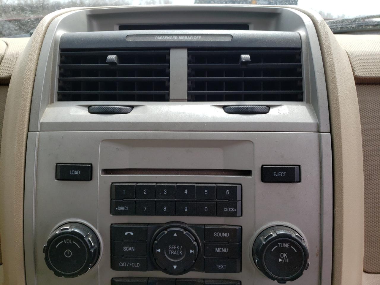 Photo 9 from auction – 2011 FORD ESCAPE XLT with VIN 1FMCU9DG9BKA51142