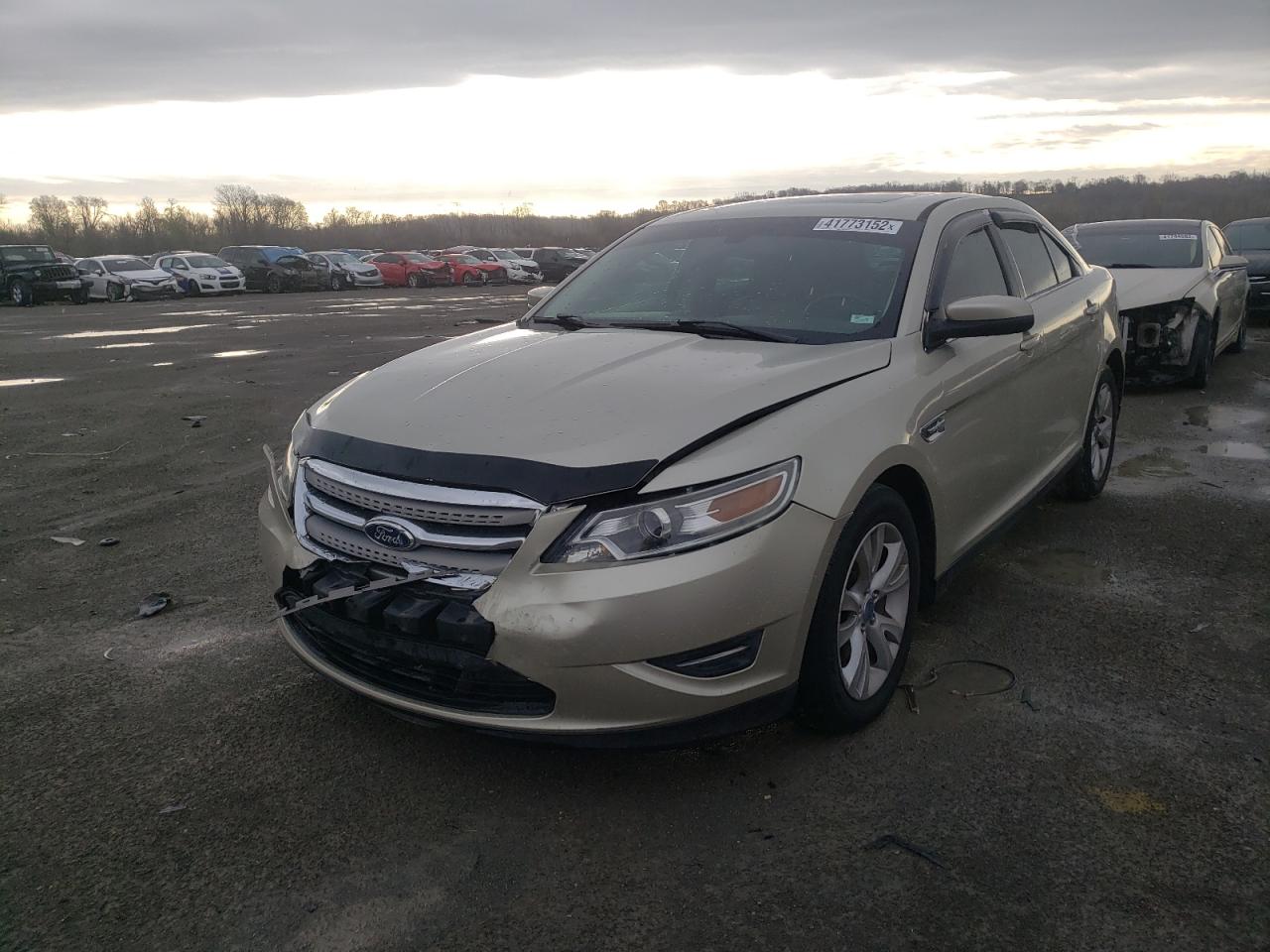 Photo 2 from auction – 2011 FORD TAURUS SEL with VIN 1FAHP2EW2BG137142