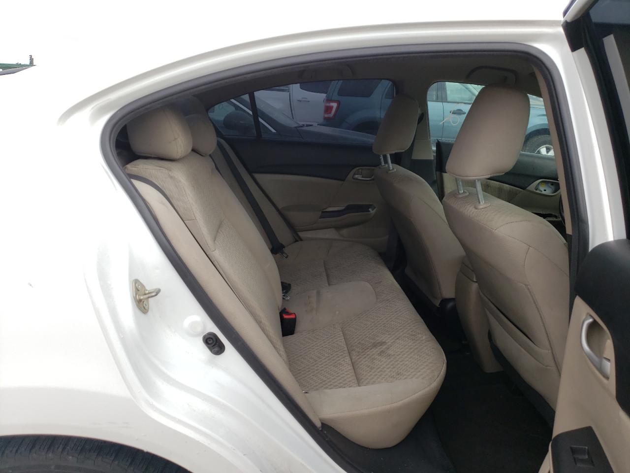 Photo 6 from auction – 2015 HONDA CIVIC LX with VIN 19XFB2F59FE097573