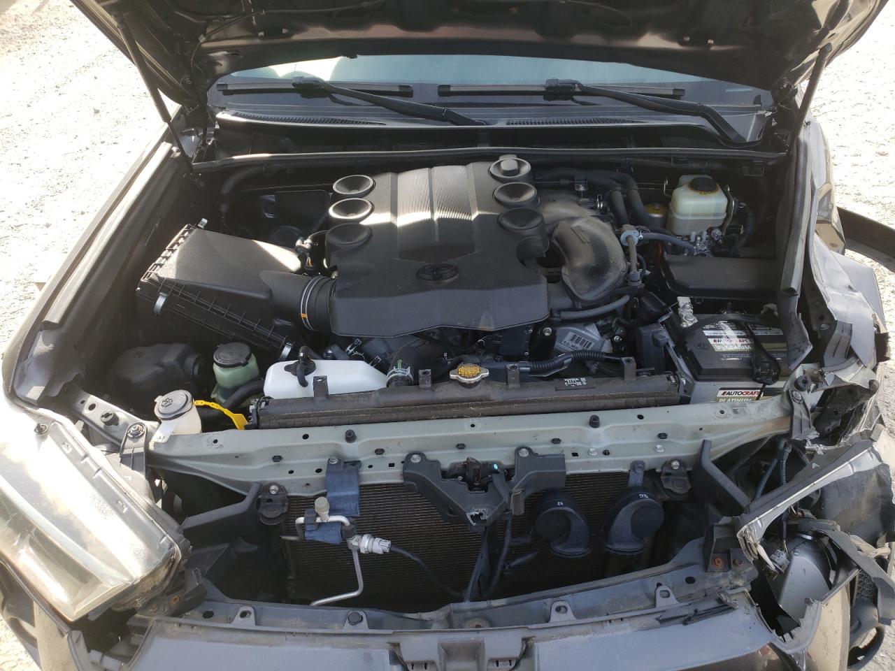 Photo 7 from auction – 2014 TOYOTA 4RUNNER SR with VIN JTEBU5JR1E5202505