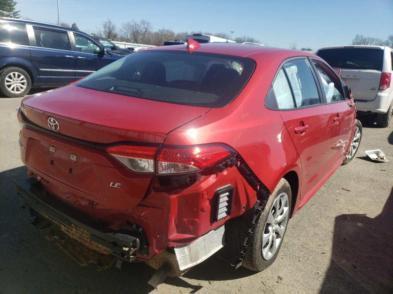 Photo 4 from auction – 2021 TOYOTA COROLLA LE with VIN 5YFEPMAE3MP181013