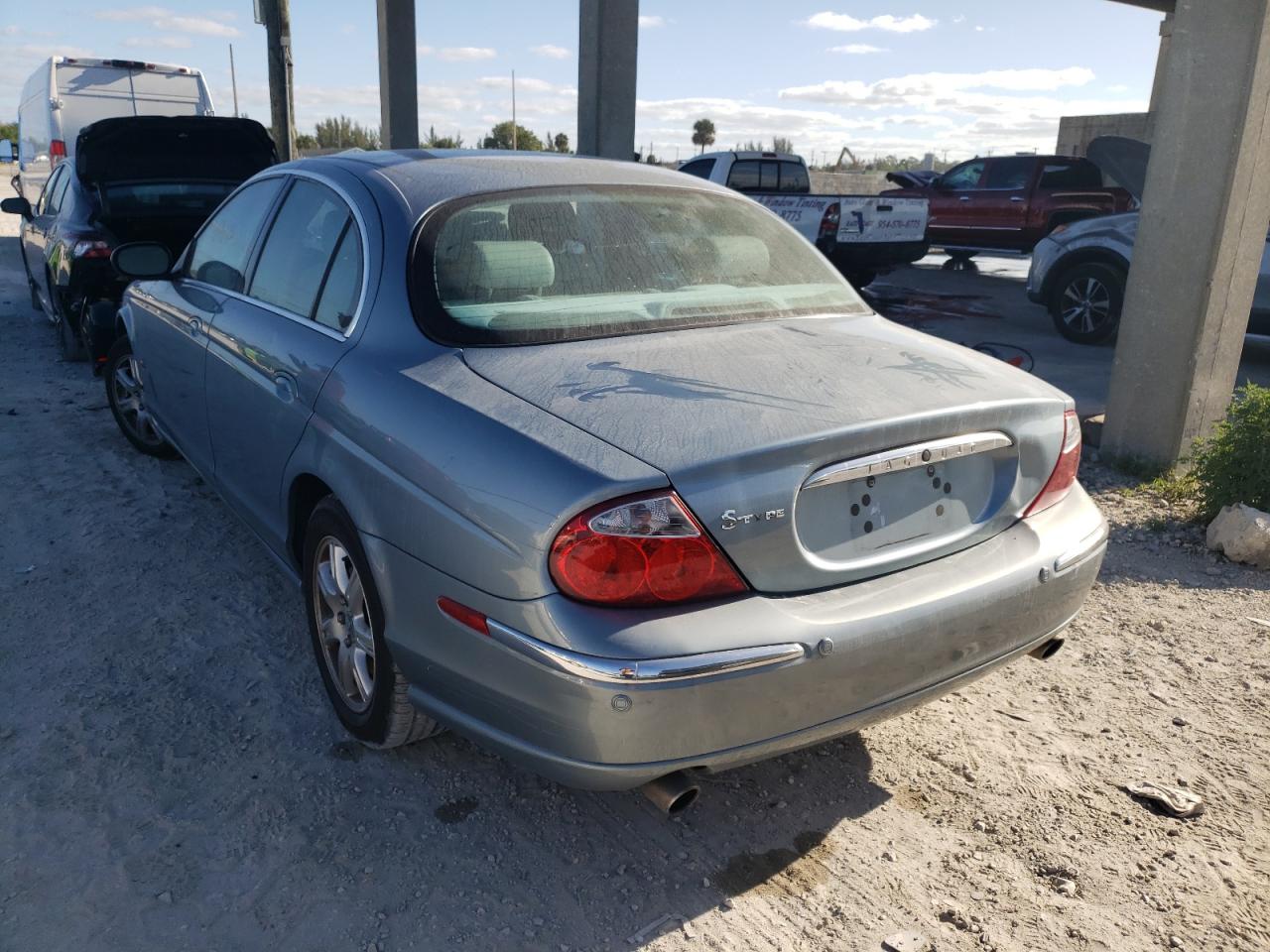 Photo 3 from auction – 2004 JAGUAR S-TYPE with VIN SAJEA01T34FN09080