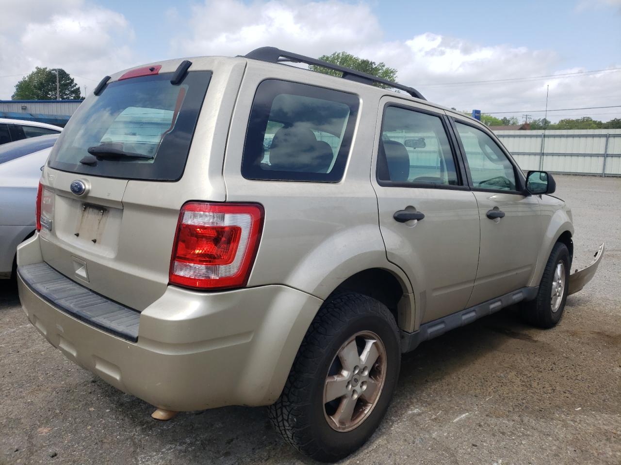 Photo 4 from auction – 2012 FORD ESCAPE XLS with VIN 1FMCU0C76CKC13405