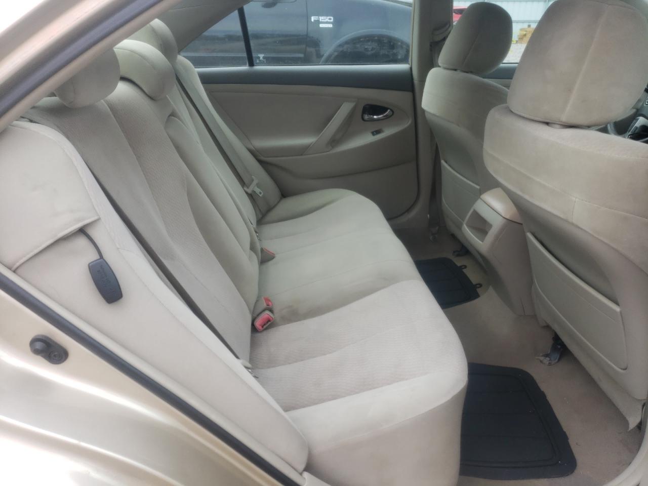 Photo 6 from auction – 2011 TOYOTA CAMRY BASE with VIN 4T1BF3EK6BU639557