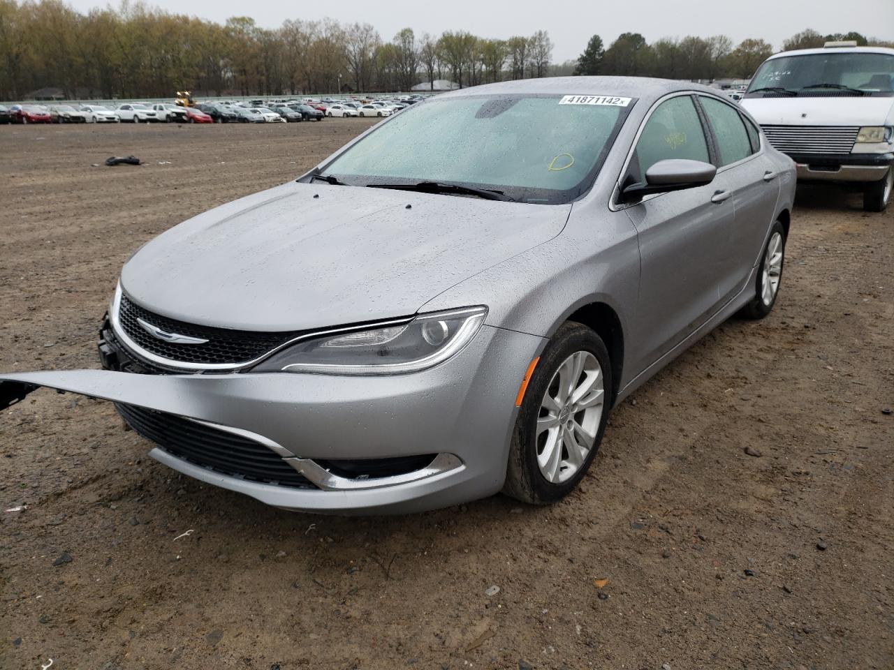 Photo 2 from auction – 2016 CHRYSLER 200 LIMITE with VIN 1C3CCCAB7GN132177