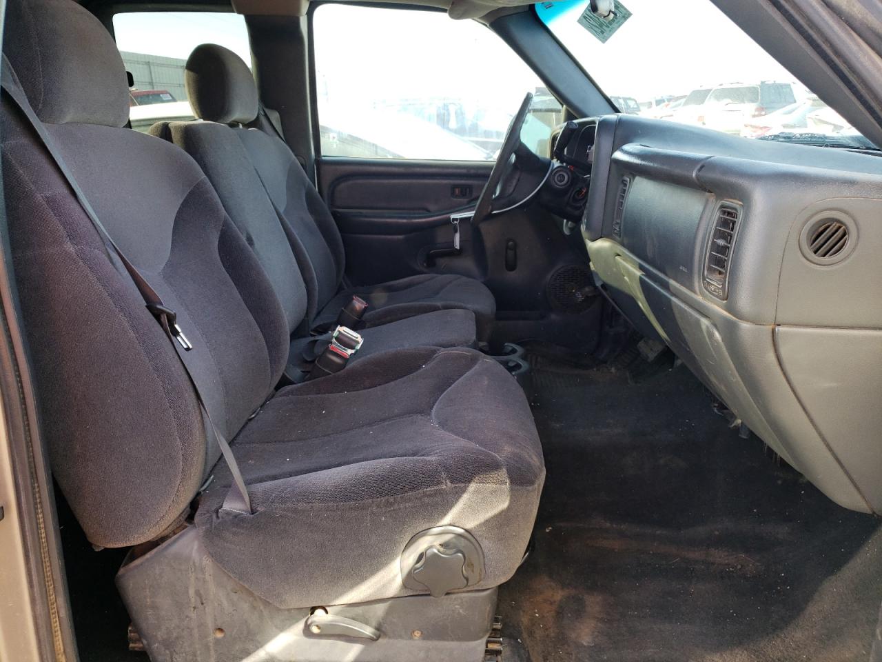 Photo 5 from auction – 2002 GMC NEW SIERRA with VIN 2GTEC19V521114844