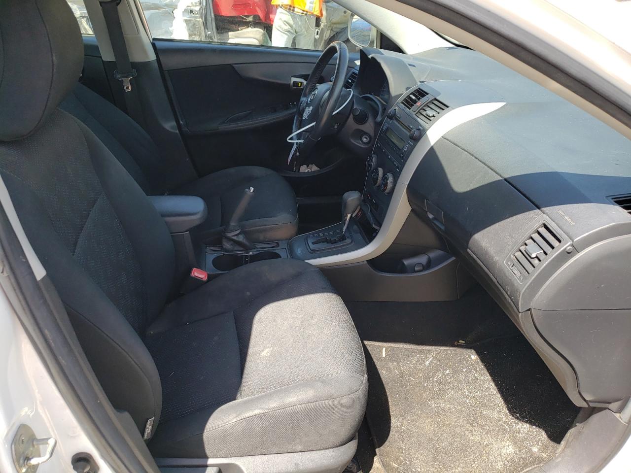 Photo 5 from auction – 2009 TOYOTA COROLLA BA with VIN 1NXBU40E39Z148757